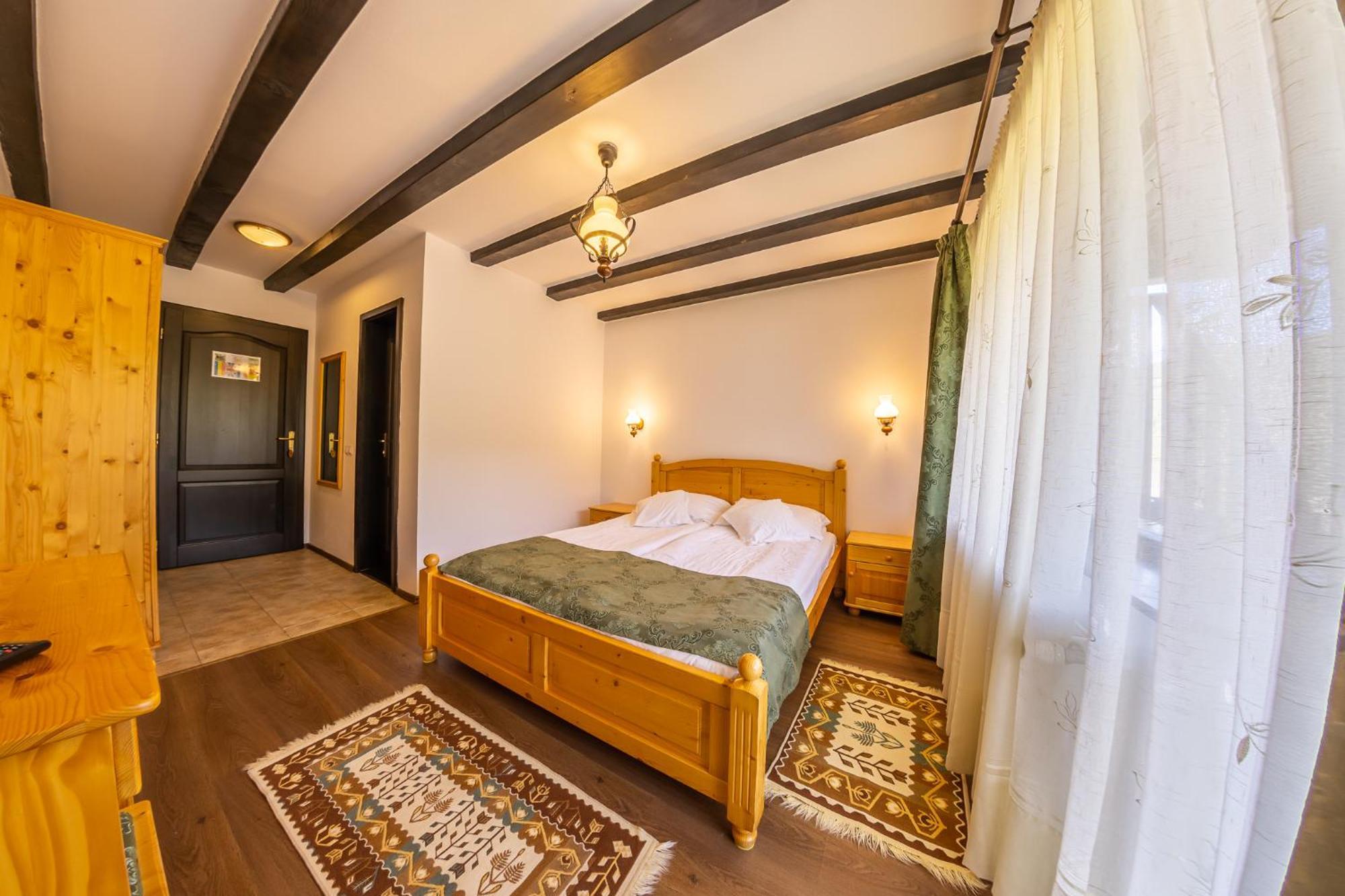 Bed and Breakfast Poiana Soarelui Moeciu De Sus Exterior foto